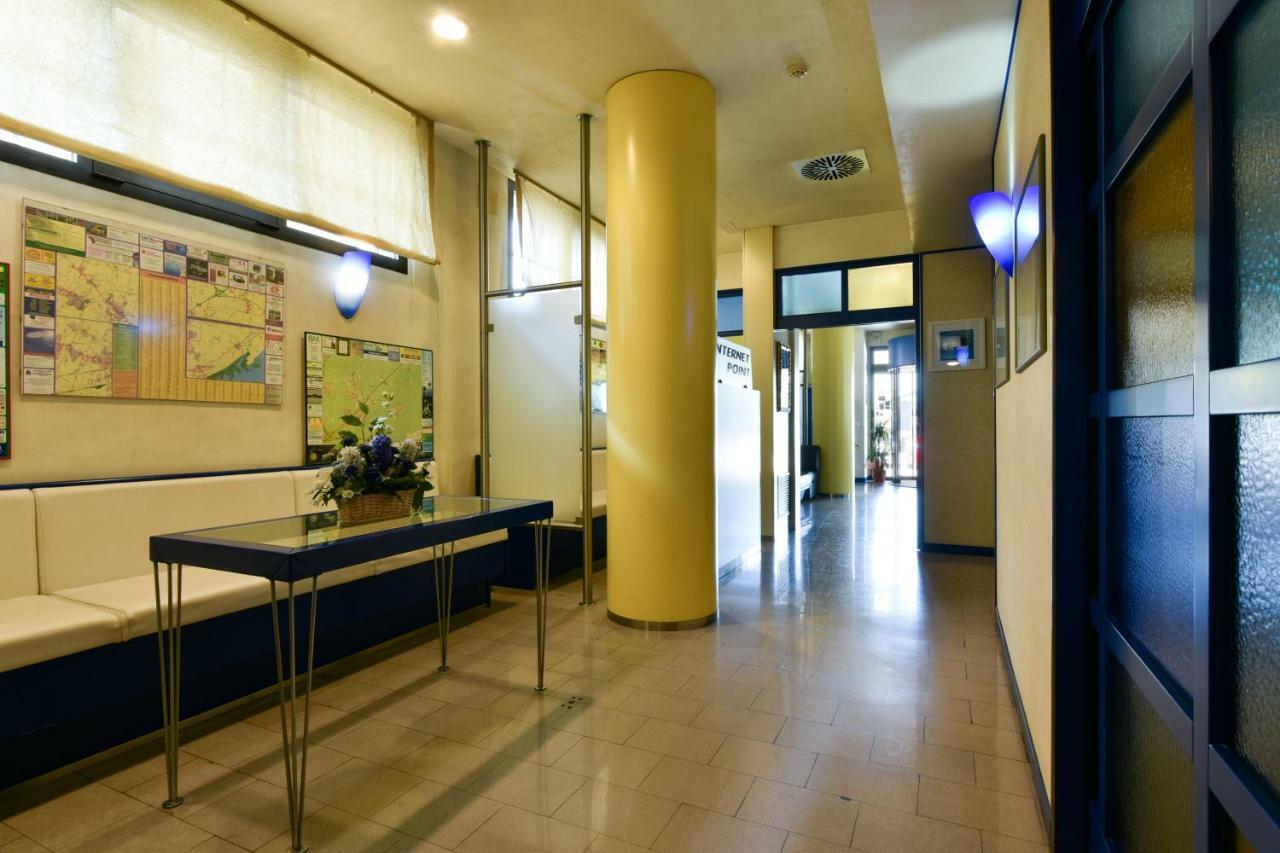 Gamma Hotel 马尔孔 外观 照片