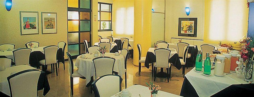 Gamma Hotel 马尔孔 外观 照片